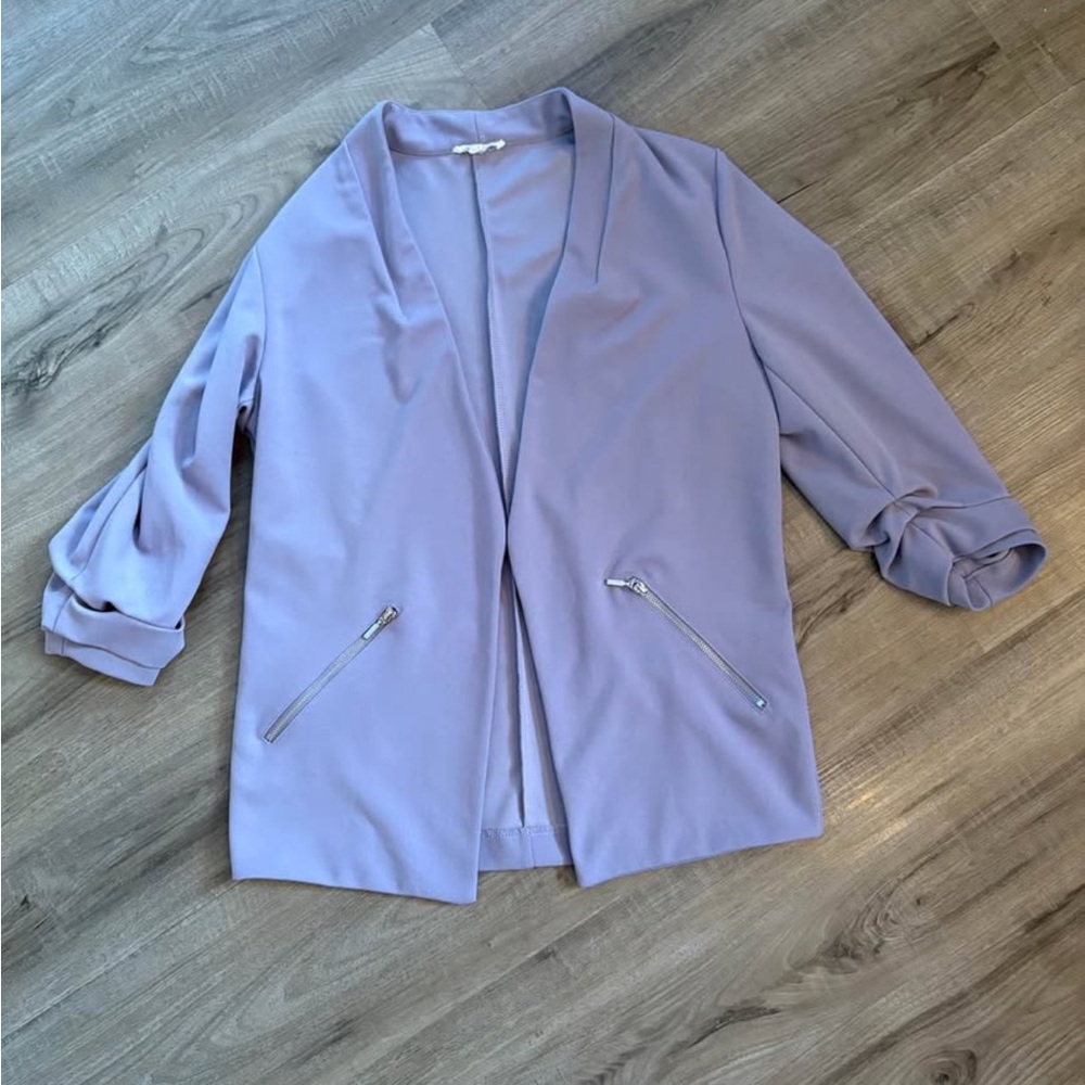 🍃3/$30 Lavender Women's Blazer with zipper pocket size medium